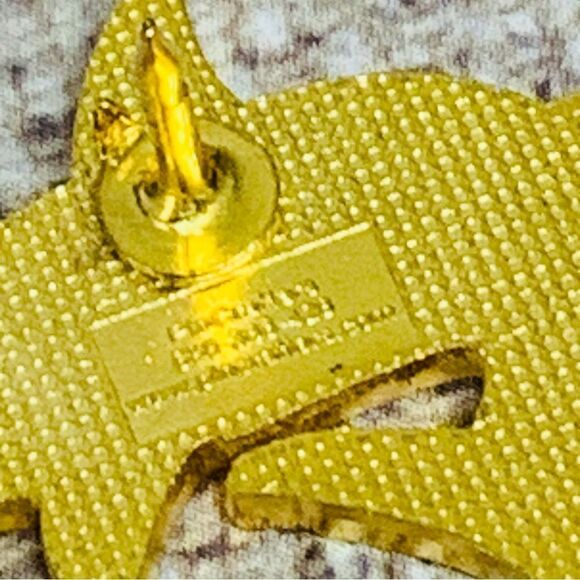Gold Shark Straight Back Pin - Picture 2 of 2